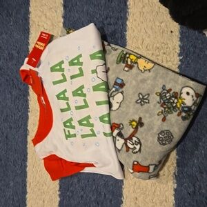PEANUTS HOLIDAY JAMMIE SET